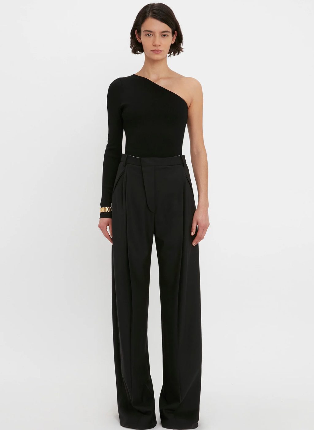 VICTORIA_BECKHAM_VB_BODY_ONE_SHOULDER_TOP_IN_BLACK_1222KTP003534A_BLACK_STYLES_MODEL_6_JPG_A_1500x-19.jpg